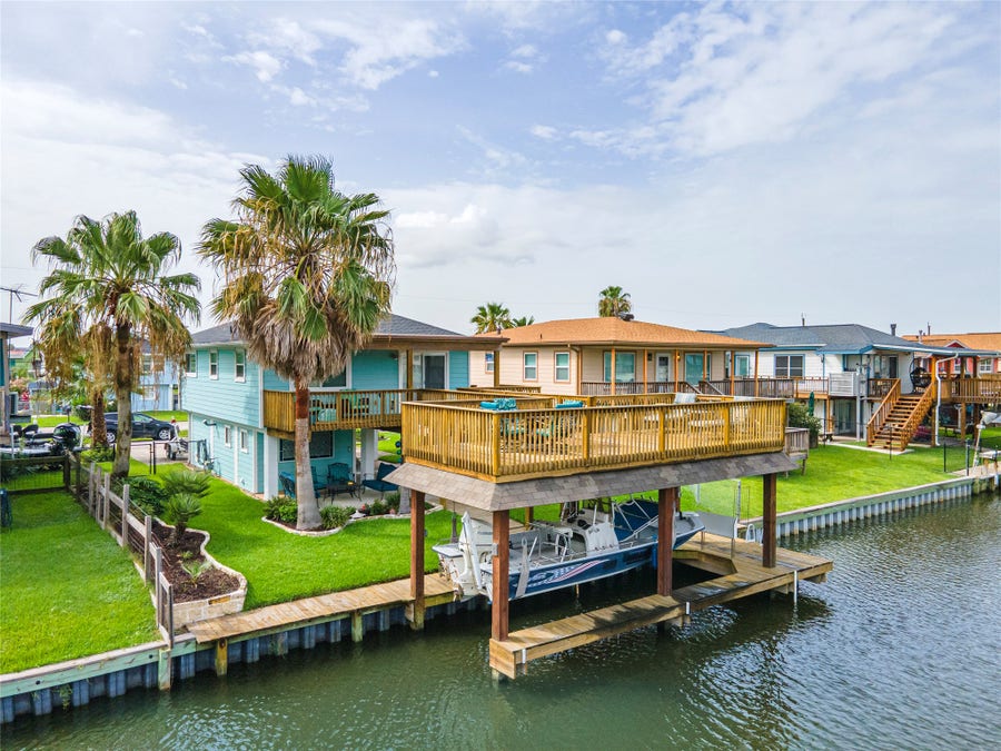 Property photo for 362 Ling, Bayou Vista, TX