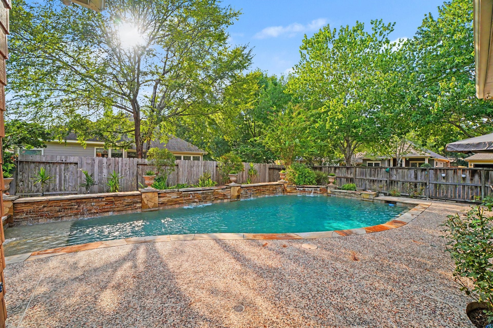 62 W Tapestry Park Circle, The Woodlands, TX 77381 62 W Tapestry Park Circle, The Woodlands, TX 77381
