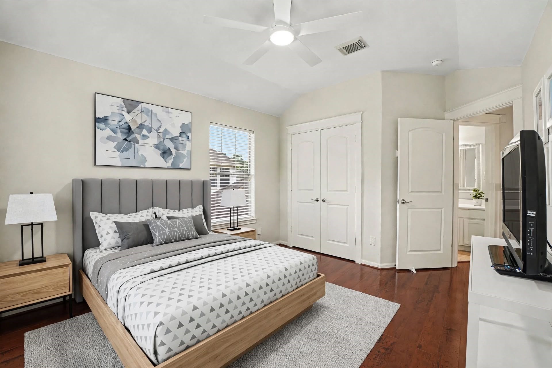 62 W Tapestry Park Circle, The Woodlands, TX 77381 62 W Tapestry Park Circle, The Woodlands, TX 77381