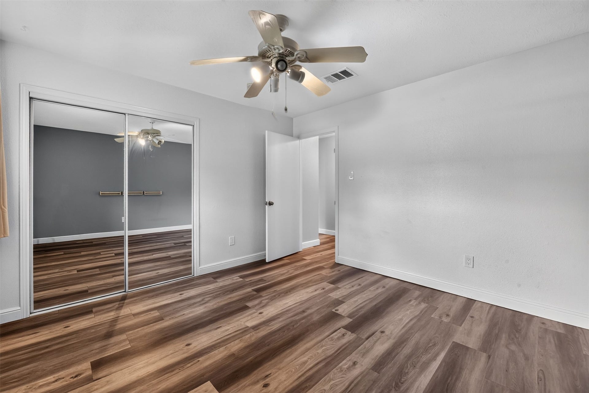 1918 Oaklawn Street, Sugar Land, TX 77498 Ceiling fans in all three bedrooms.
