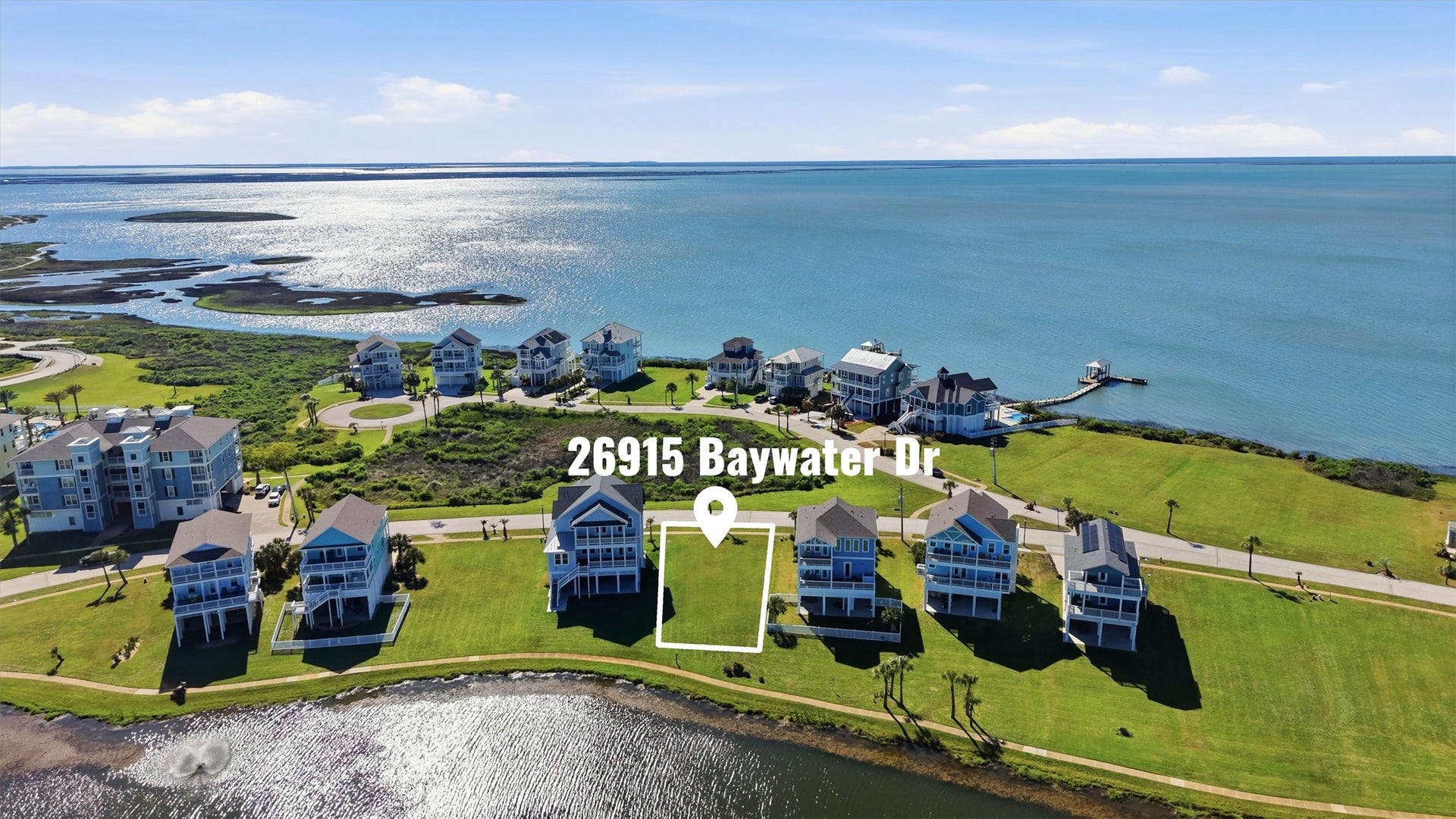 West Bay is just moments away, creating the perfect setting for a relaxed coastal lifestyle filled with fishing, kayaking, paddleboarding, and sunset evenings.