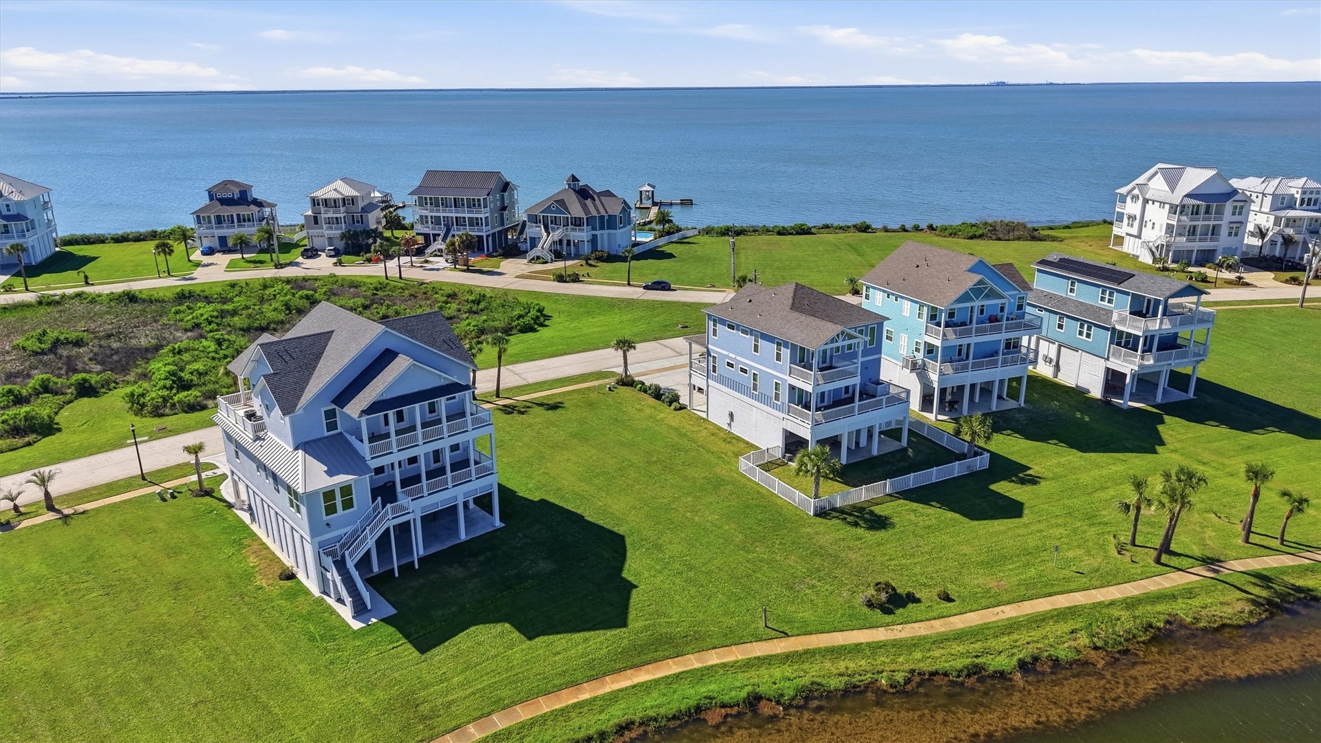 This excellent location offers easy access to both bay and beach, making it ideal for full-time living, a vacation home, or an investment property.