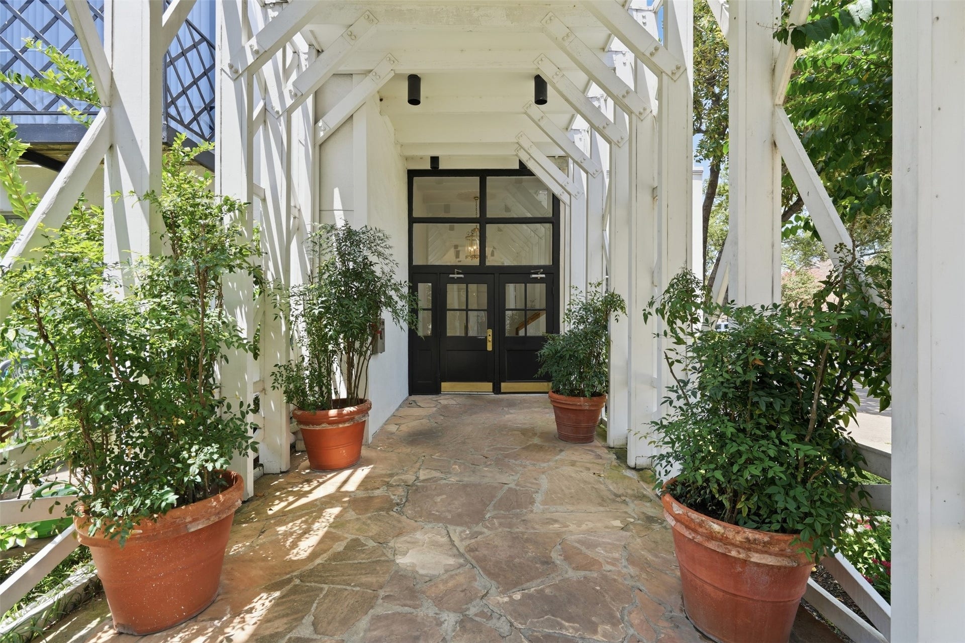2333 Bering Drive, #108, Houston, TX 77057 2333 Bering Drive, #108, Houston, TX 77057