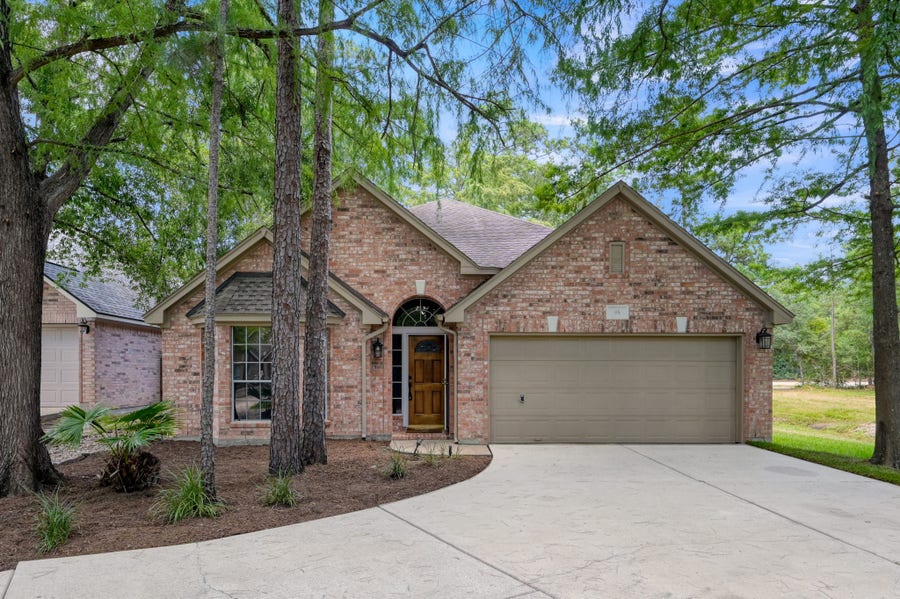 Property photo for 95 N Crossed Birch Place, The Woodlands, TX