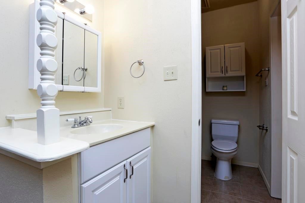 9009 Richmond Avenue, #110, Houston, TX 77063 9009 Richmond Avenue, #110, Houston, TX 77063