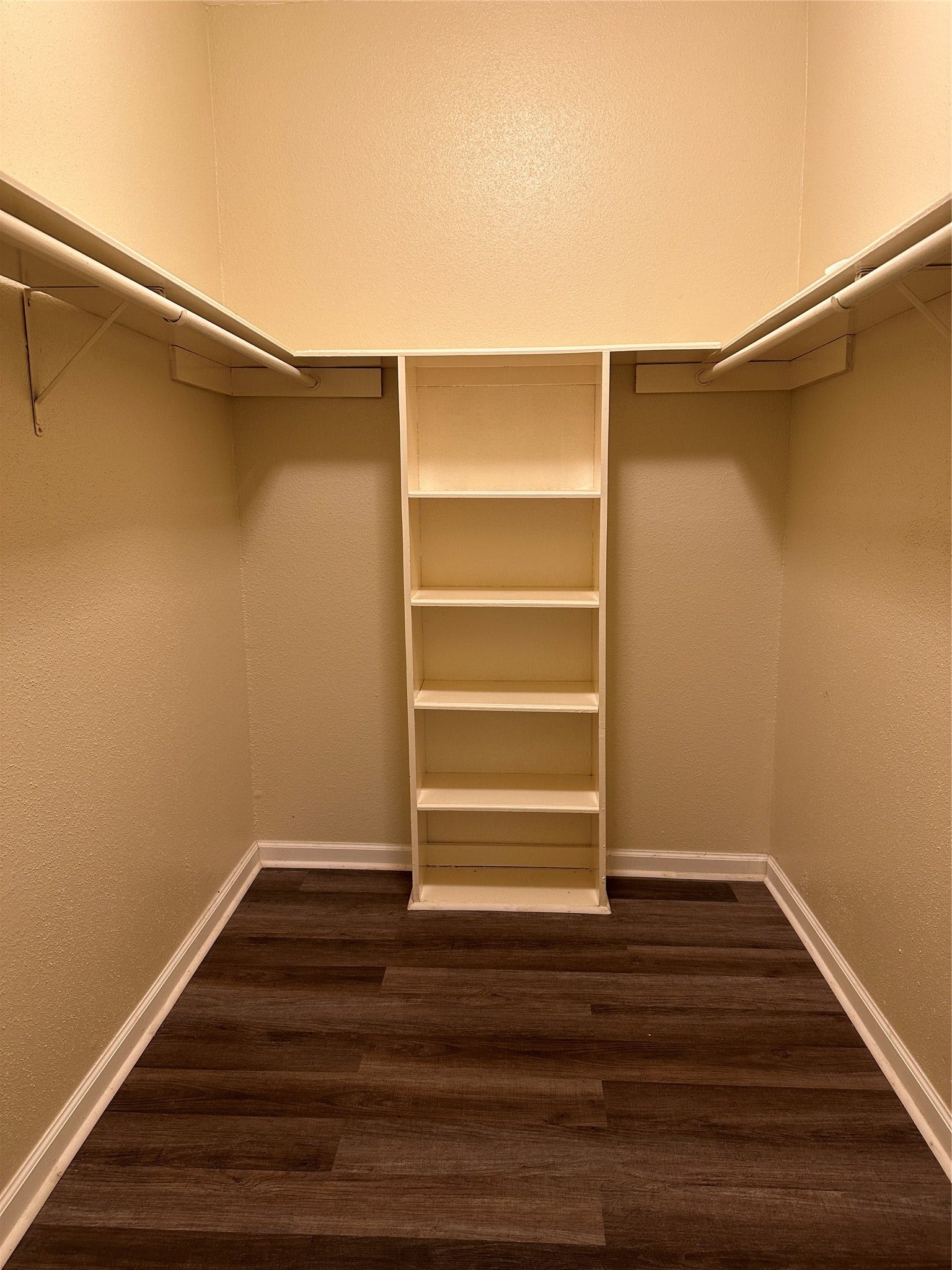 9009 Richmond Avenue, #110, Houston, TX 77063 9009 Richmond Avenue, #110, Houston, TX 77063