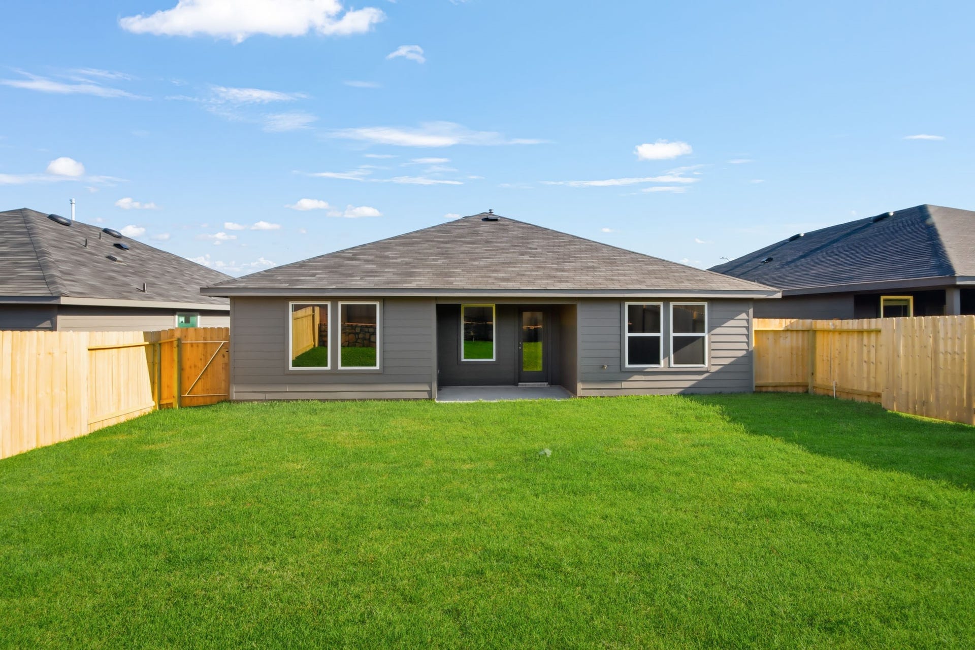 16450 Pinebrook Leaf Lane, Magnolia, TX 77355 16450 Pinebrook Leaf Lane, Magnolia, TX 77355