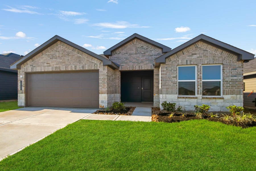 Property photo for 16450 Pinebrook Leaf Lane, Magnolia, TX