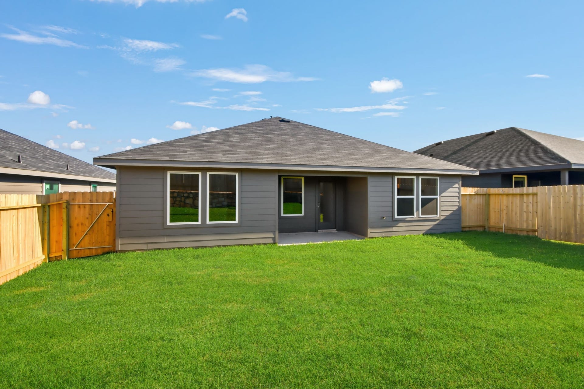 16450 Pinebrook Leaf Lane, Magnolia, TX 77355 16450 Pinebrook Leaf Lane, Magnolia, TX 77355