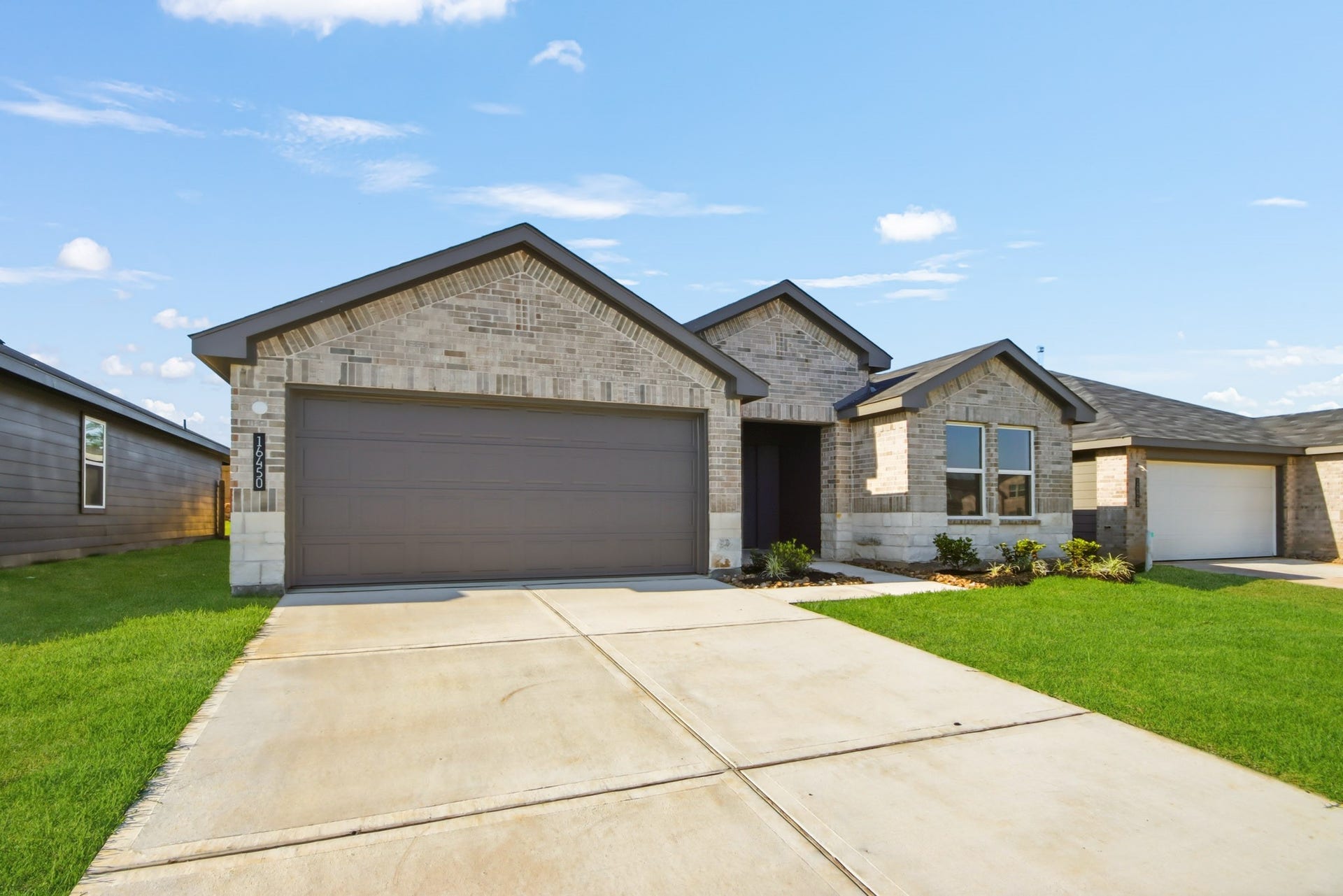 16450 Pinebrook Leaf Lane, Magnolia, TX 77355 16450 Pinebrook Leaf Lane, Magnolia, TX 77355
