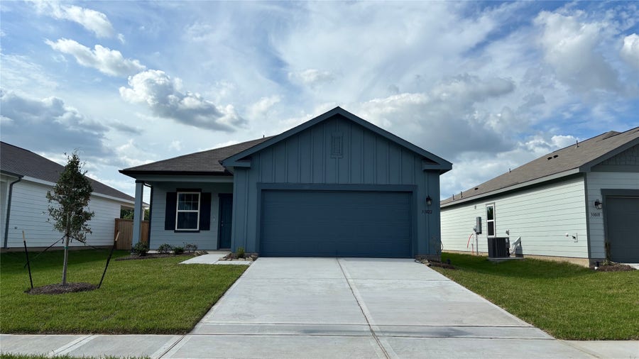 Property photo for 31022 Gayle Prairie Oaks Street, Waller, TX