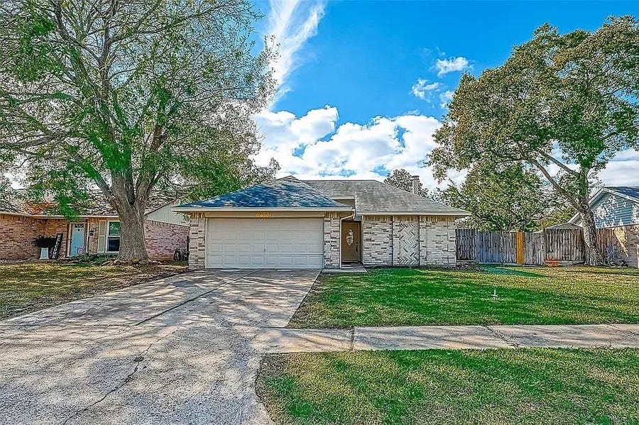 Property photo for 16938 Enchanted Circle E, Sugar Land, TX