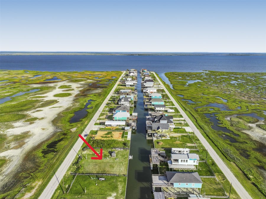Property photo for 502 County Road 257, Freeport, TX