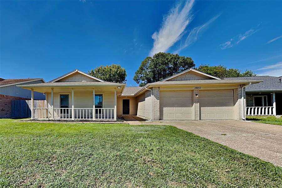 Property photo for 19011 Keyturn Lane, Humble, TX