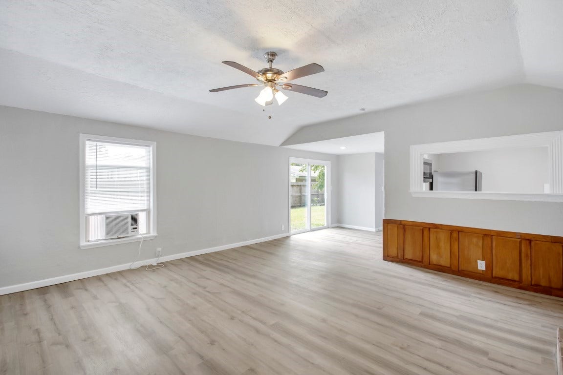 4718 Palmetto Street, Bacliff, TX 77518 4718 Palmetto Street, Bacliff, TX 77518