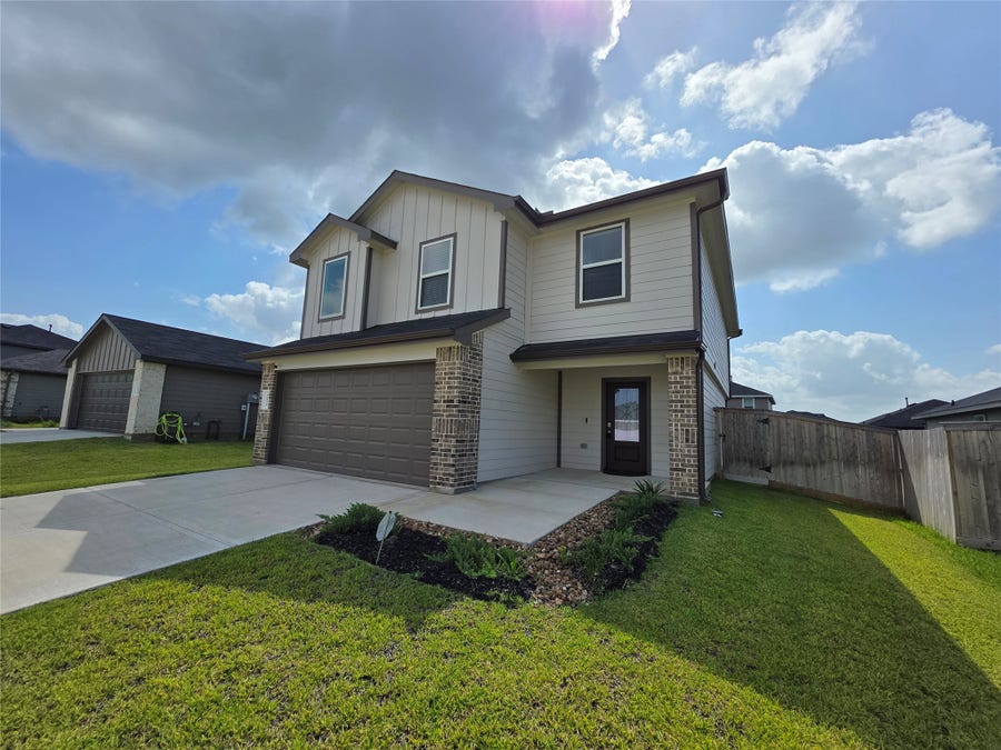 Property photo for 40934 Seasoned Oak Lane, Magnolia, TX