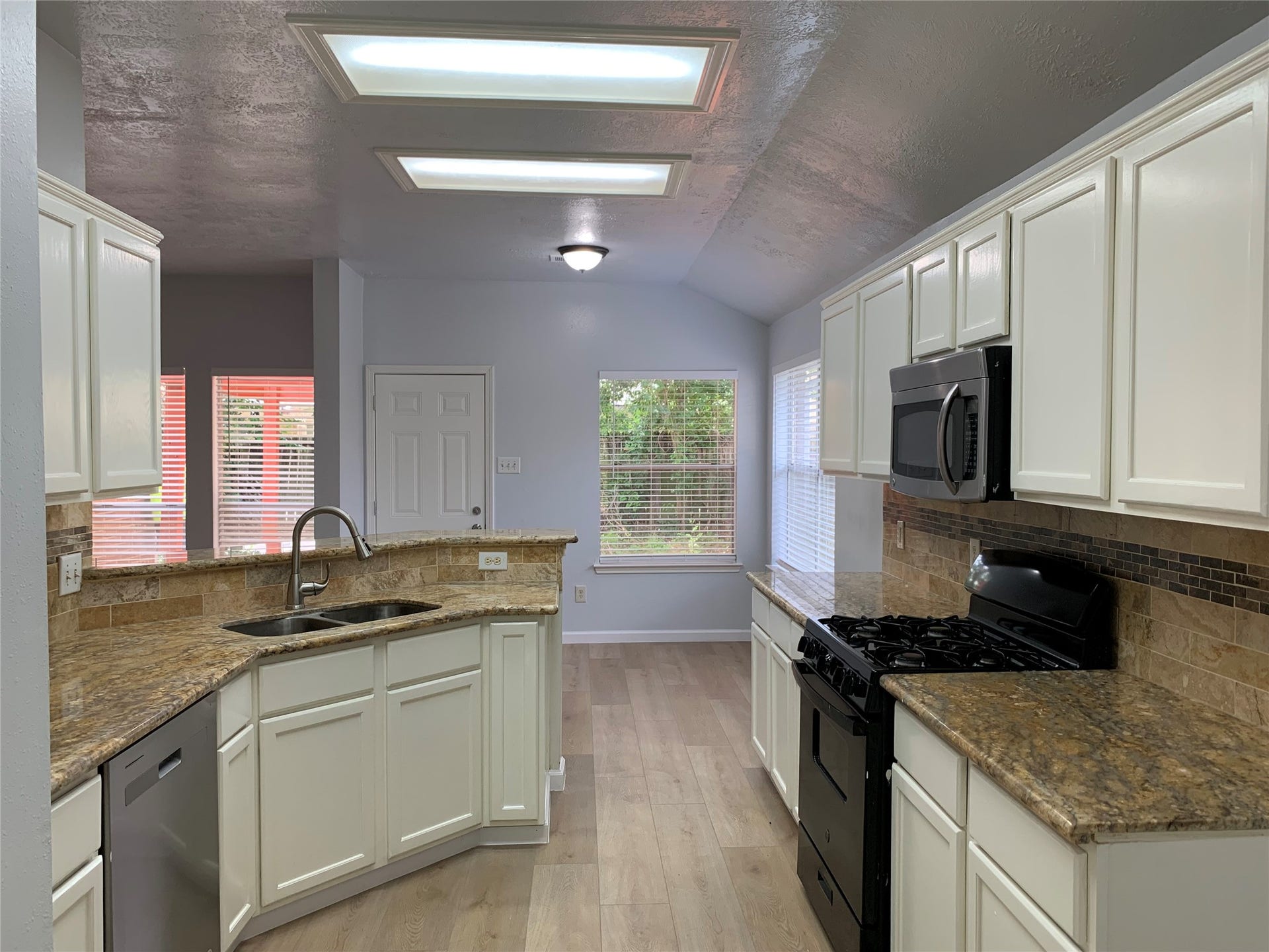 3115 Shady Ridge Trail, Sugar Land, TX 77498 3115 Shady Ridge Trail, Sugar Land, TX 77498
