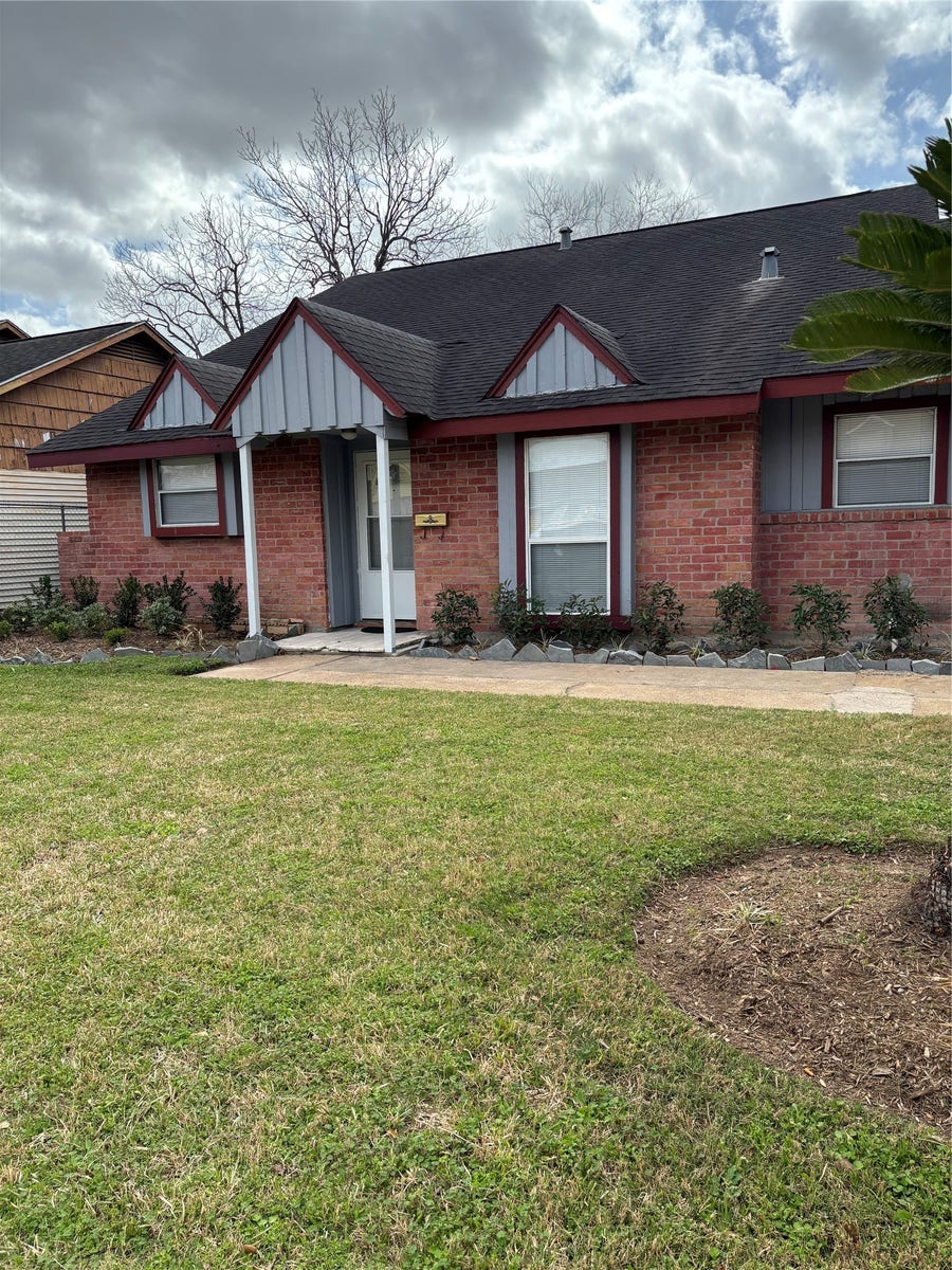 Property photo for 4115 Tidewater Drive, Houston, TX