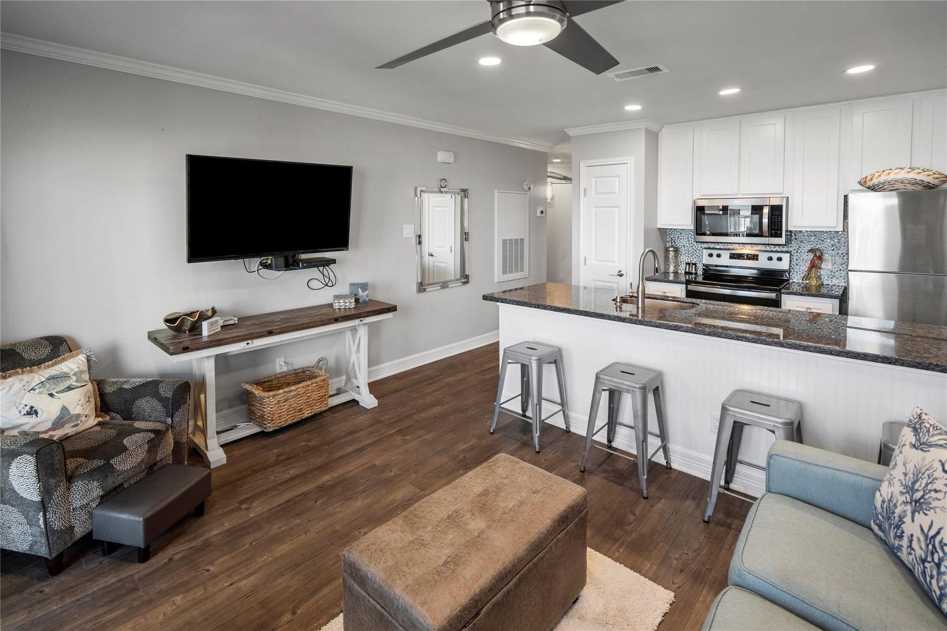 9520 Seawall Boulevard, #308, Galveston, TX 77554 9520 Seawall Boulevard, #308, Galveston, TX 77554