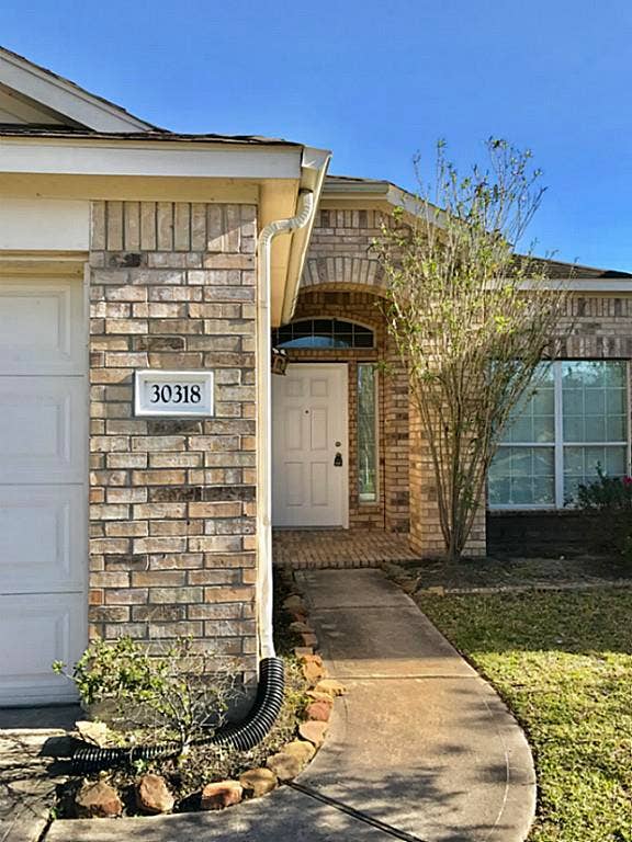 30318 Emerson Creek Drive, Spring, TX 77386 30318 Emerson Creek Drive, Spring, TX 77386