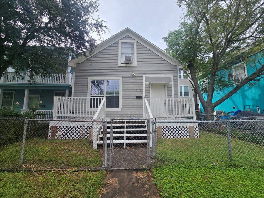 Property photo for 3523 Winnie Street, Galveston, TX