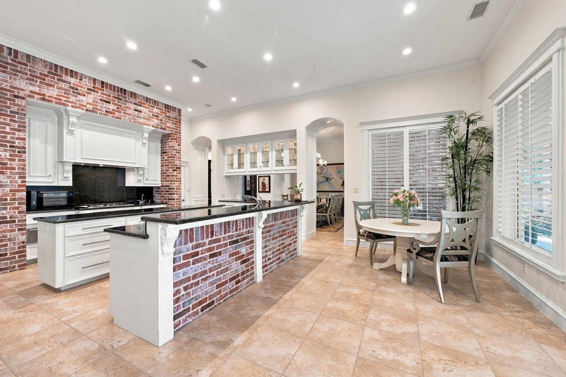 67 W Ambassador Bend, The Woodlands, TX 77382 67 W Ambassador Bend, The Woodlands, TX 77382