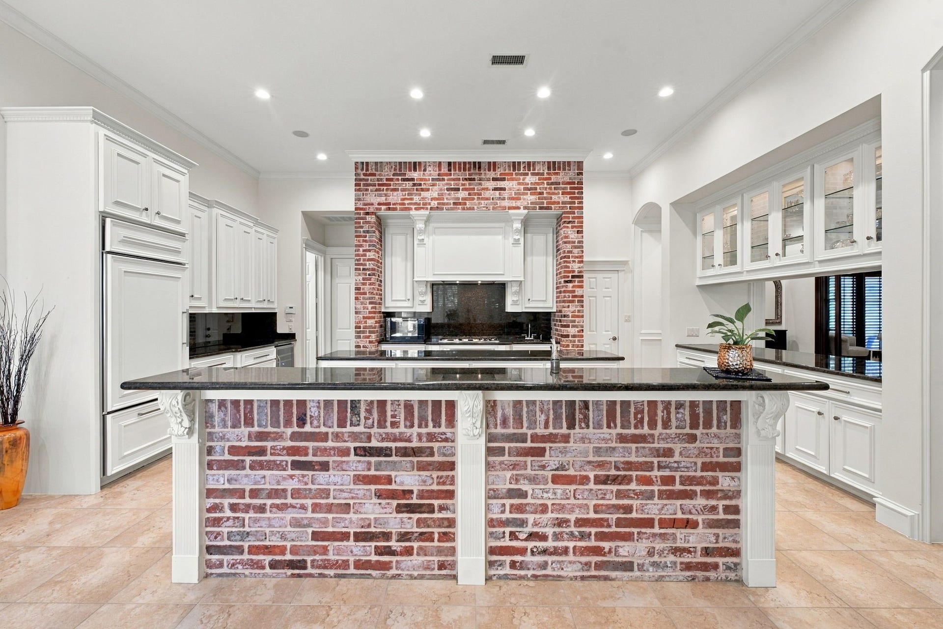67 W Ambassador Bend, The Woodlands, TX 77382 67 W Ambassador Bend, The Woodlands, TX 77382