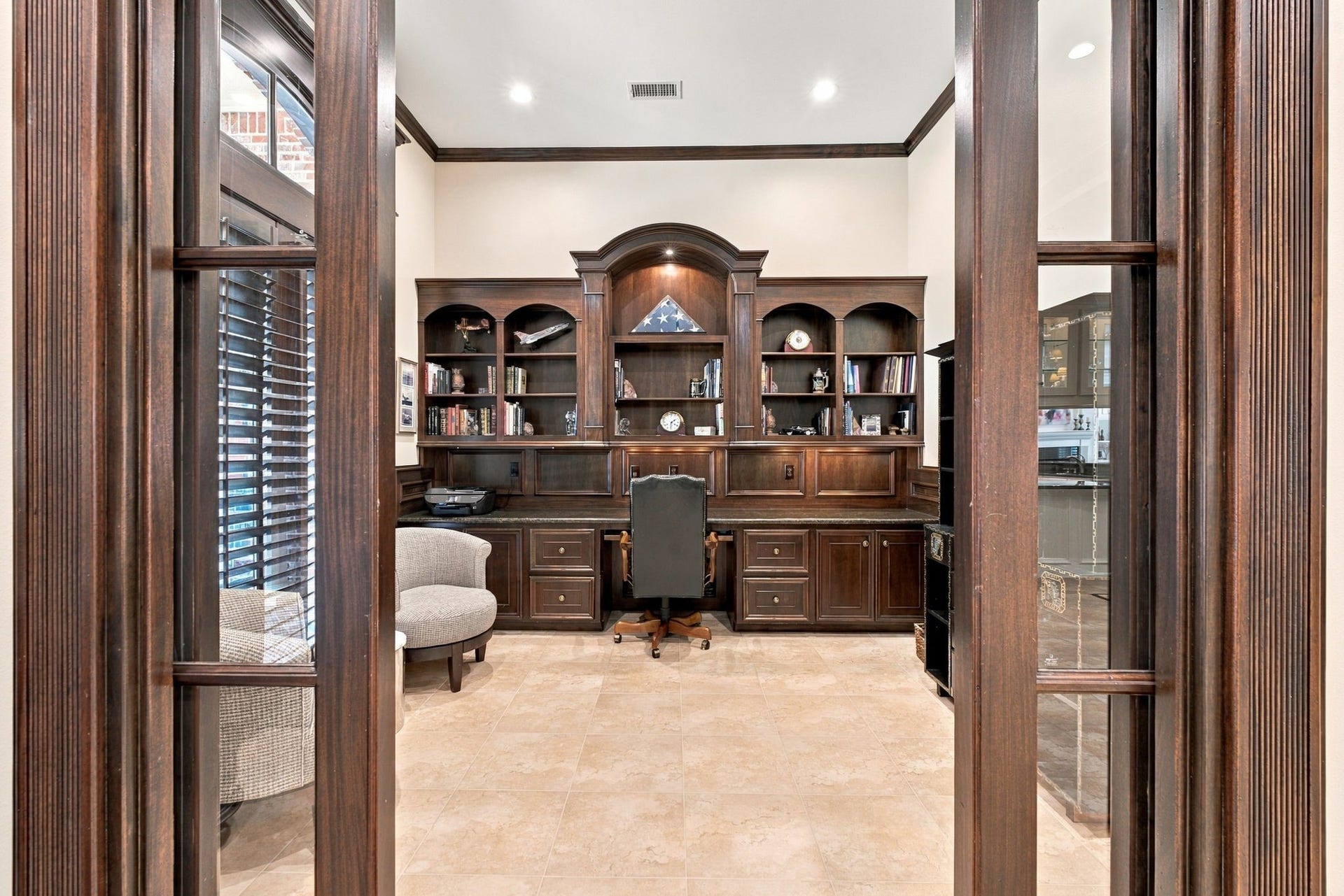 67 W Ambassador Bend, The Woodlands, TX 77382 67 W Ambassador Bend, The Woodlands, TX 77382