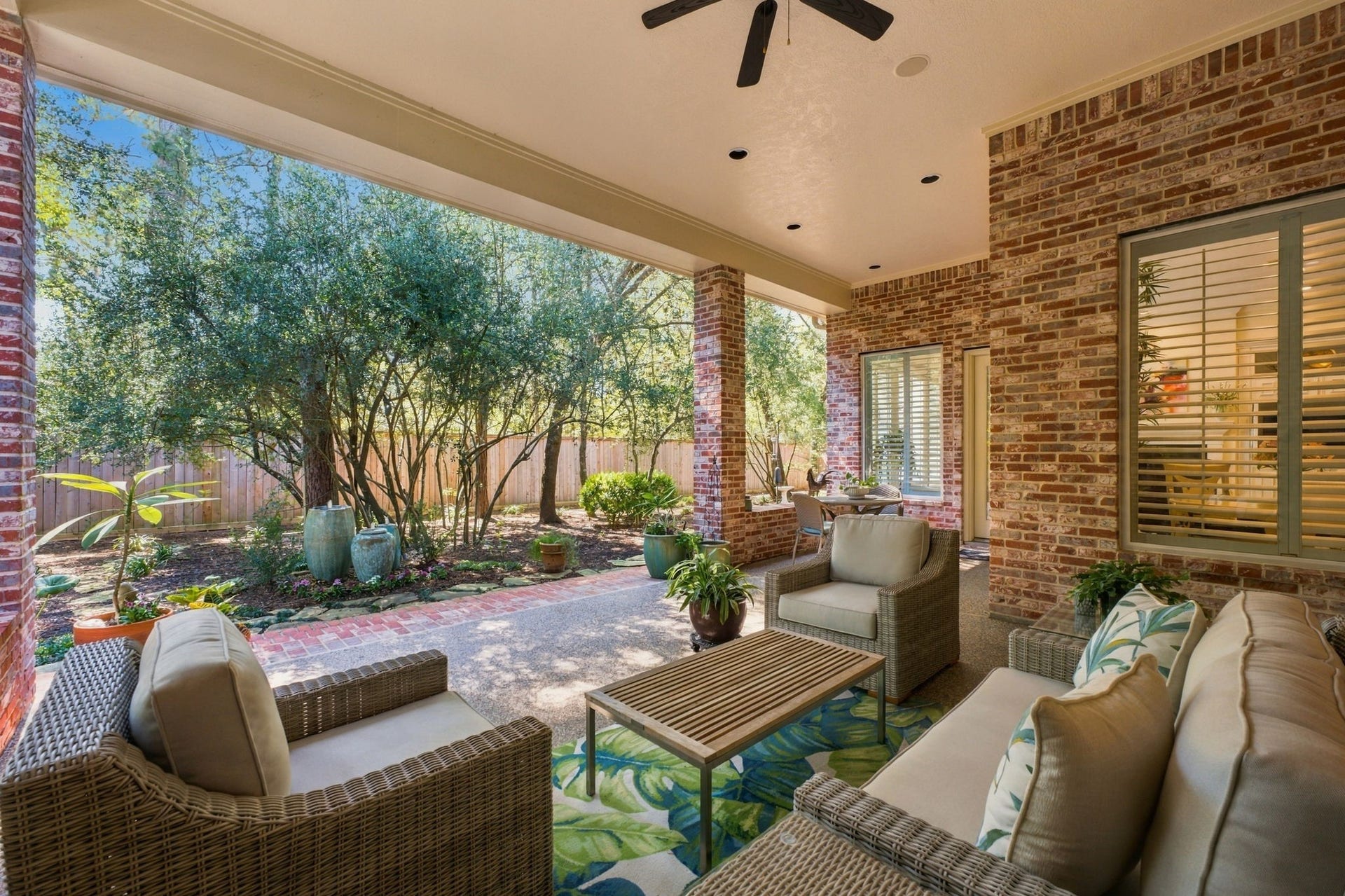 67 W Ambassador Bend, The Woodlands, TX 77382 67 W Ambassador Bend, The Woodlands, TX 77382