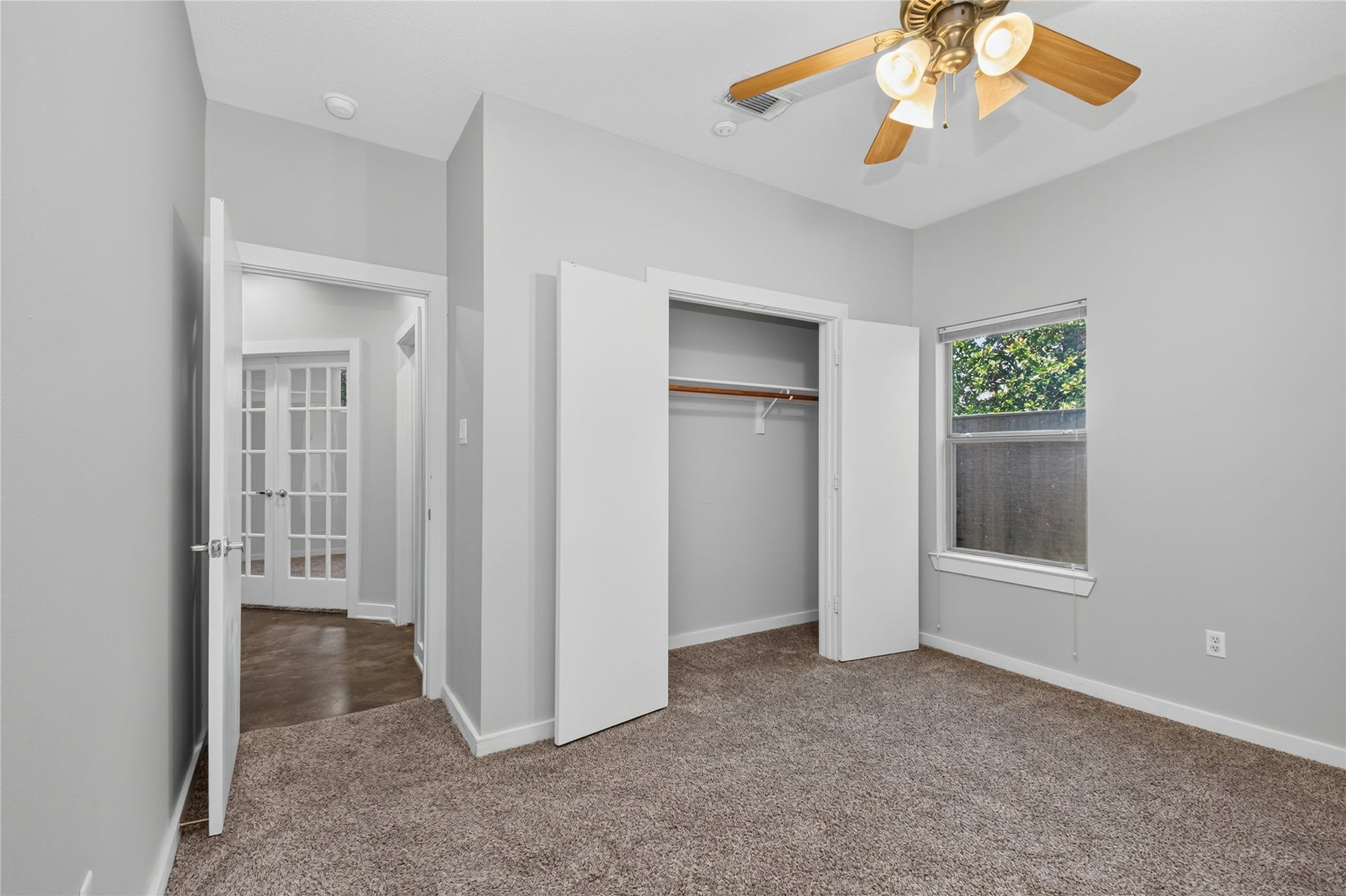 4448 Center Street, Houston, TX 77007 4448 Center Street, Houston, TX 77007