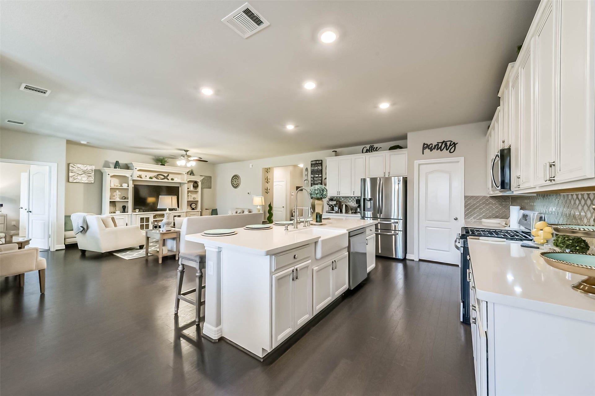26107 Pond Lily Circle, Richmond, TX 77406