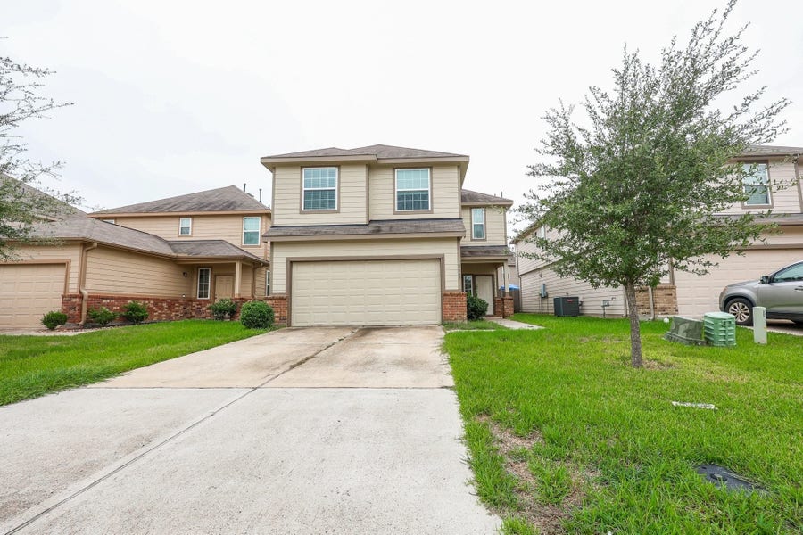 Property photo for 18643 Cooper Ravine Way, Katy, TX