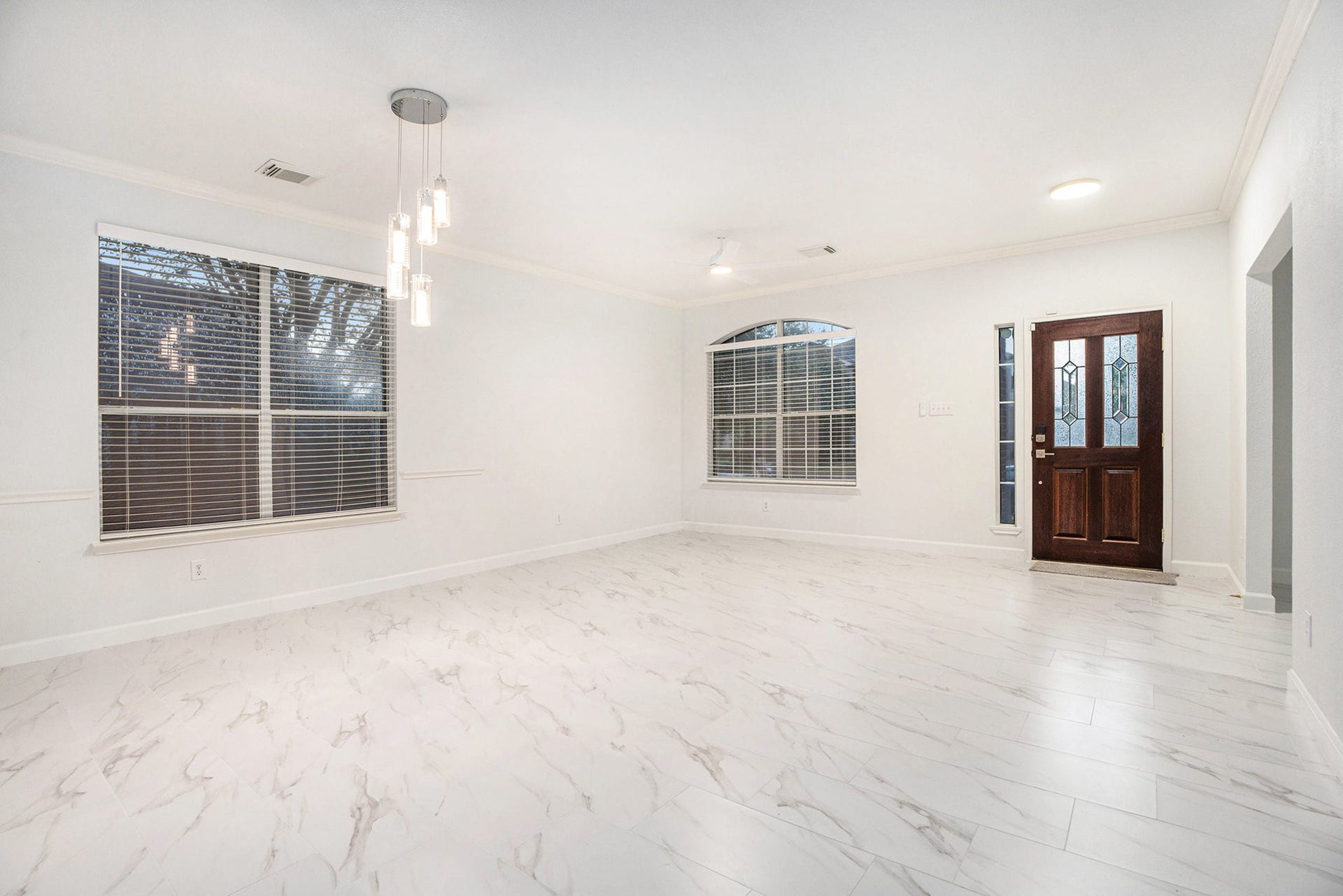 3811 Misty Falls Lane, Friendswood, TX 77546 3811 Misty Falls Lane, Friendswood, TX 77546
