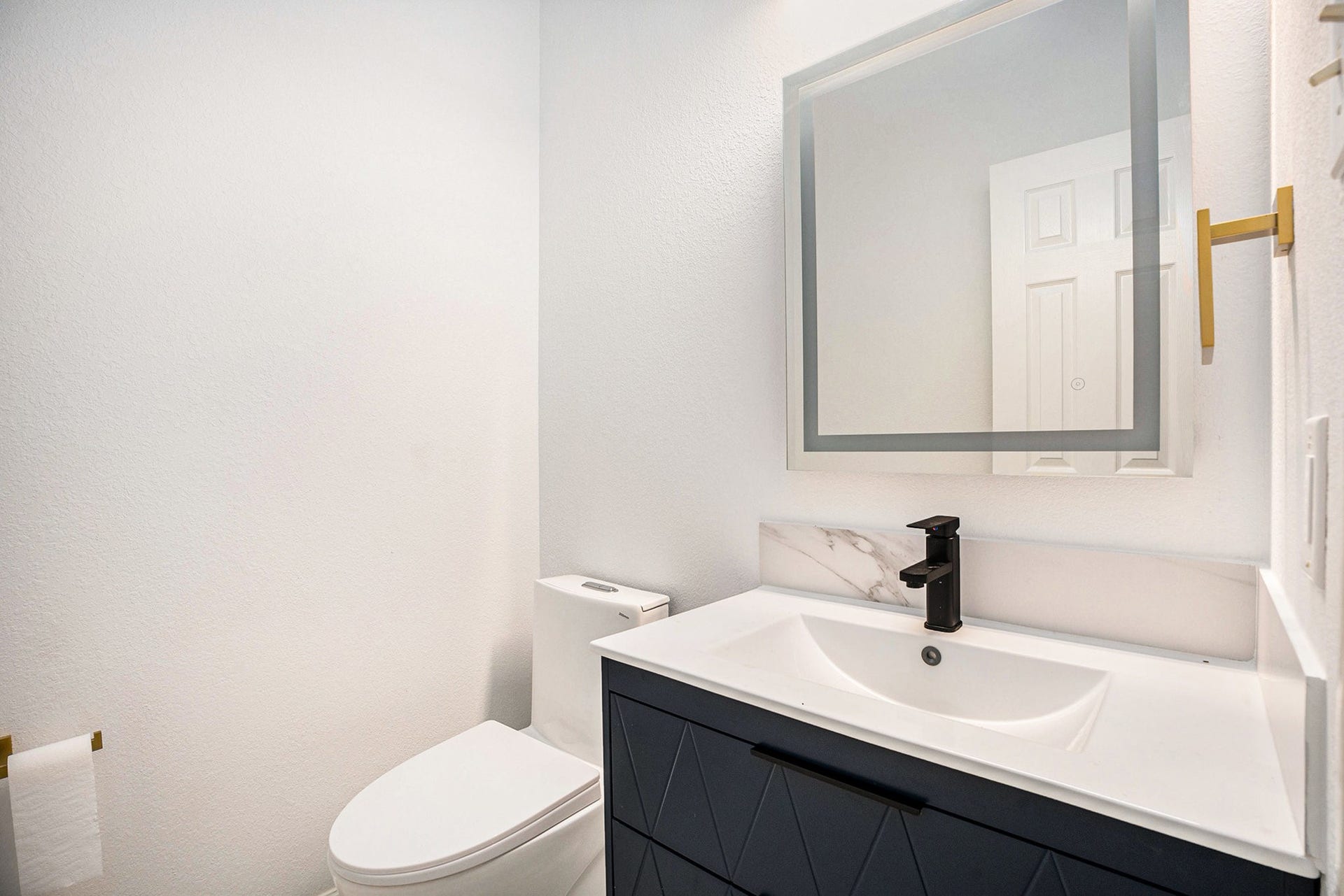 3811 Misty Falls Lane, Friendswood, TX 77546 3811 Misty Falls Lane, Friendswood, TX 77546