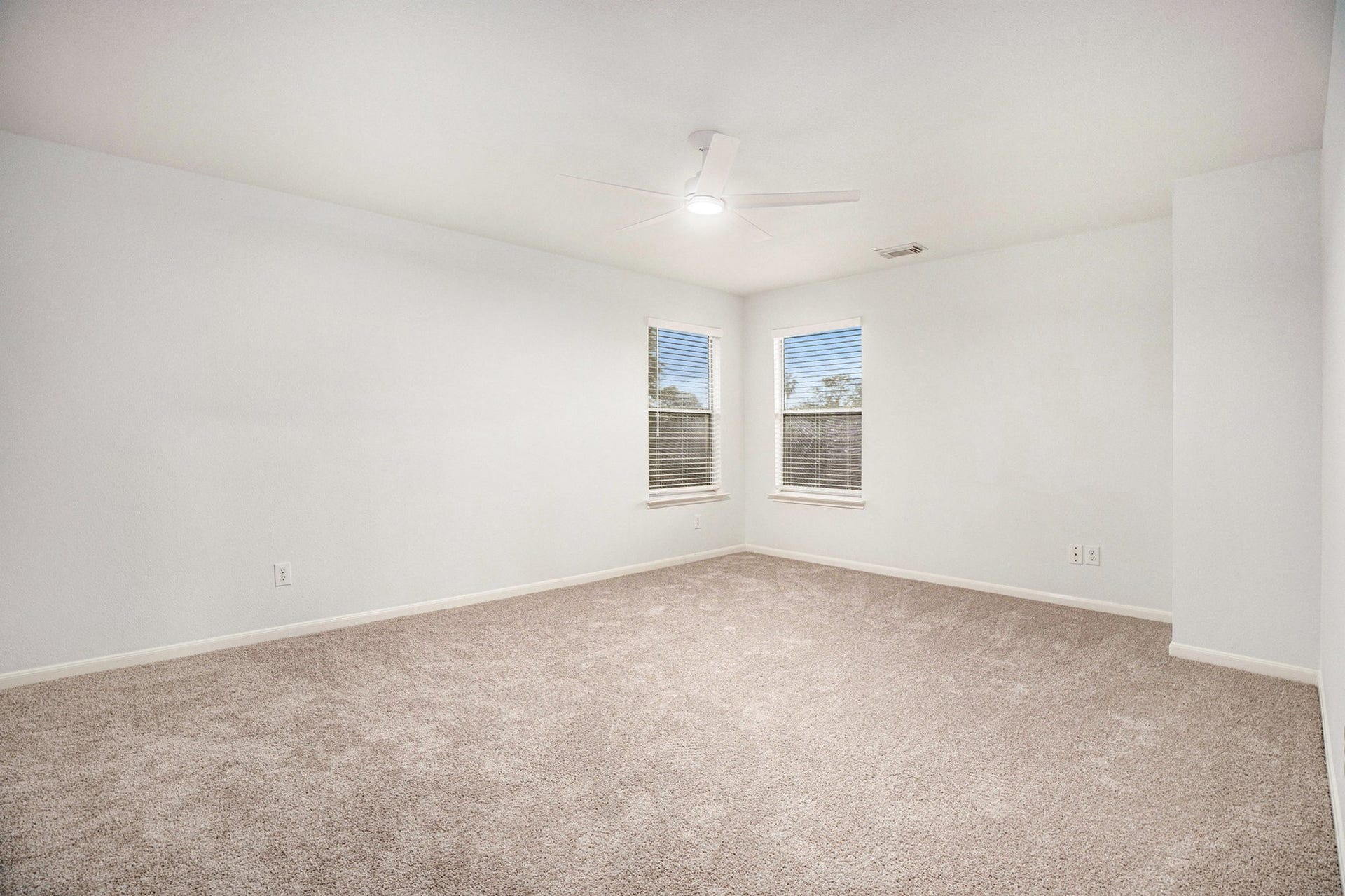 3811 Misty Falls Lane, Friendswood, TX 77546 3811 Misty Falls Lane, Friendswood, TX 77546
