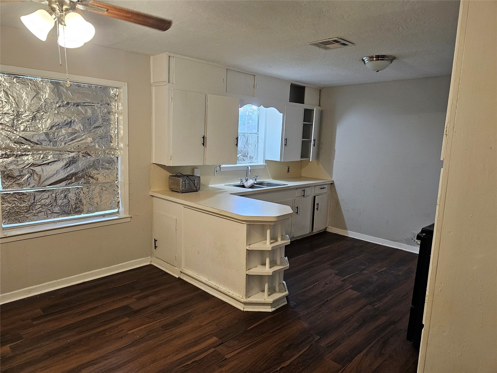 1305 James Street, Rosenberg, TX 77471 1305 James Street, Rosenberg, TX 77471