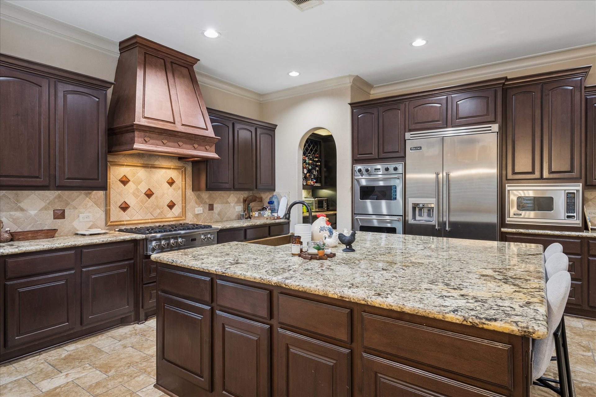 22 N Player Manor Circle, The Woodlands, TX 77382 22 N Player Manor Circle, The Woodlands, TX 77382