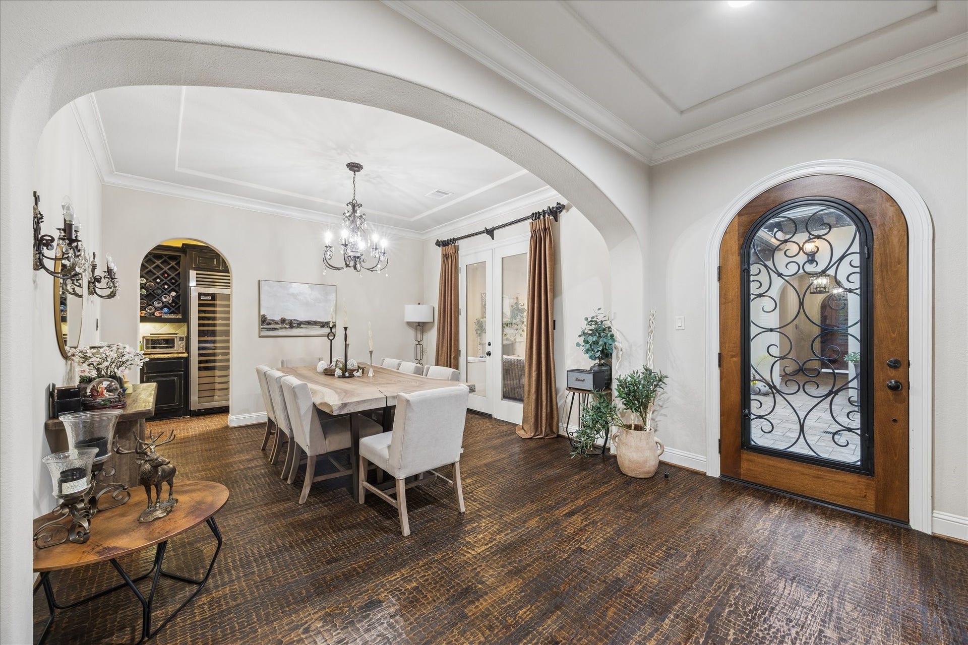 22 N Player Manor Circle, The Woodlands, TX 77382 22 N Player Manor Circle, The Woodlands, TX 77382