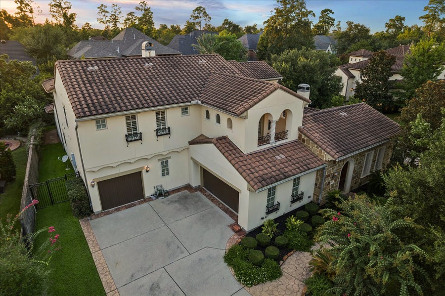 Property photo for 22 N Player Manor Circle, The Woodlands, TX