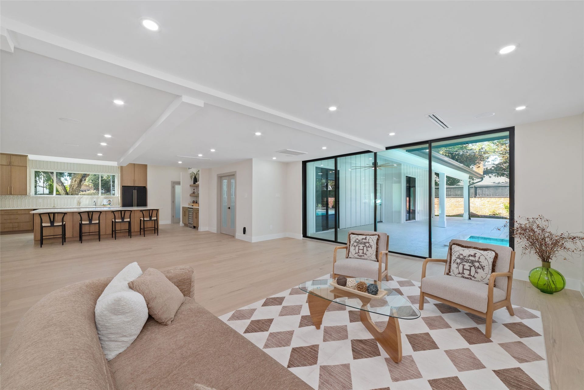 Living room overlooking the pool