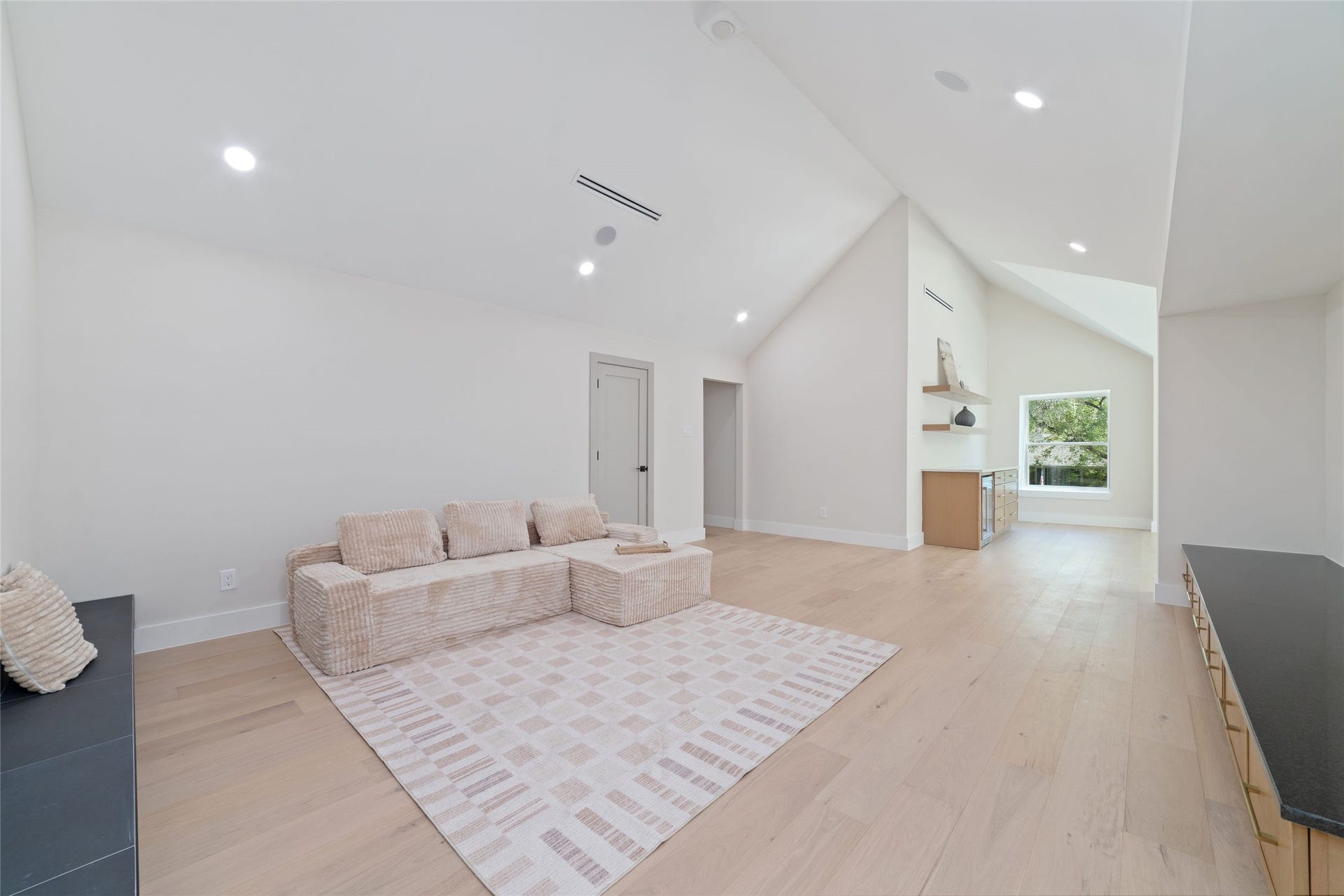 9414 Endicott Lane, Houston, TX 77096