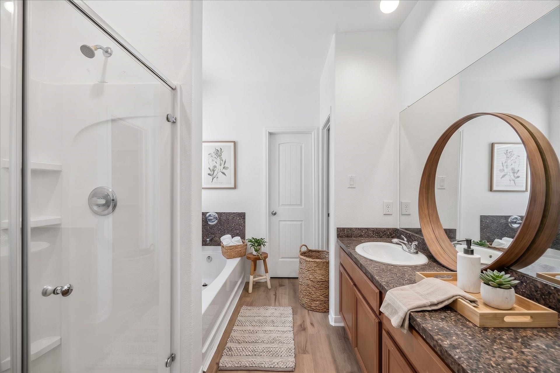 10750 Nyla Spring Street, Houston, TX 77016 10750 Nyla Spring Street, Houston, TX 77016