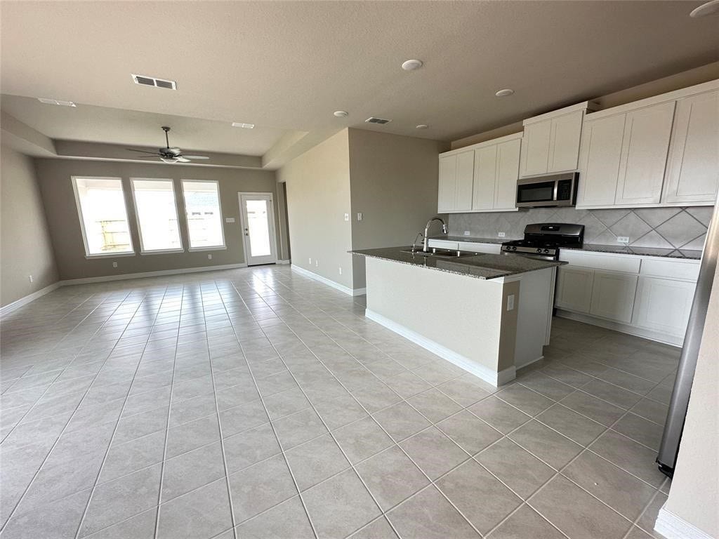 7239 Grand Mason Drive, Cypress, TX 77433 7239 Grand Mason Drive, Cypress, TX 77433