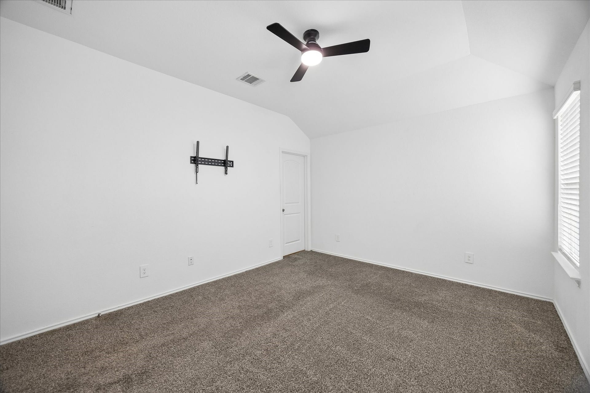16691 Lonely Pines Drive, Conroe, TX 77302