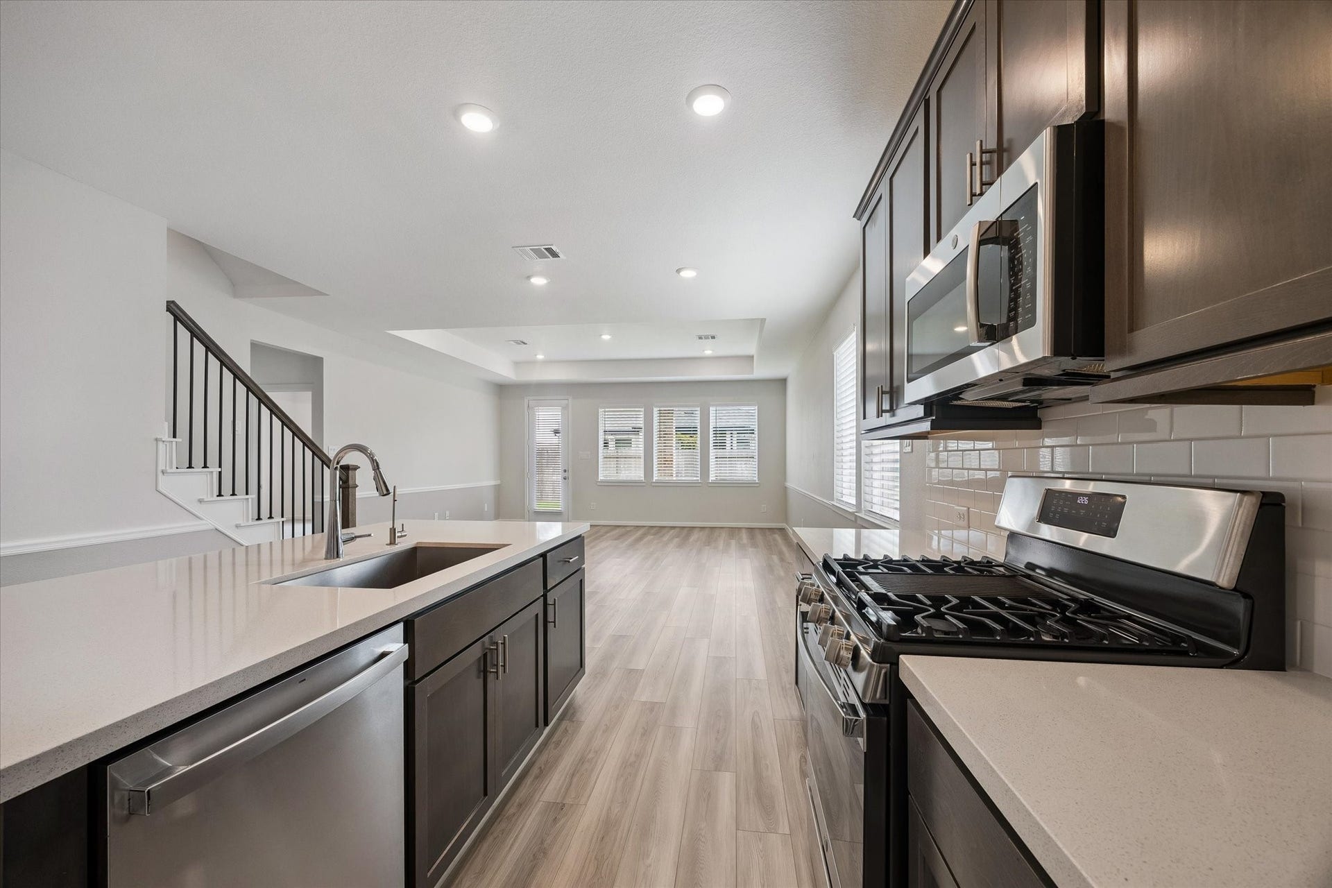 9510 Honey Run Lane, Cypress, TX 77433 9510 Honey Run Lane, Cypress, TX 77433