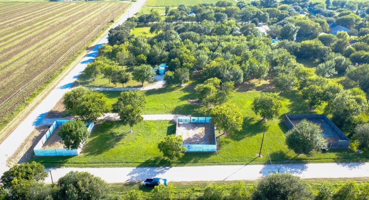 9002 Grunwald Road, Beasley, TX 77417