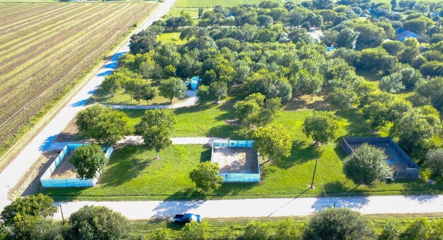 Property photo for 9002 Grunwald Road, Beasley, TX