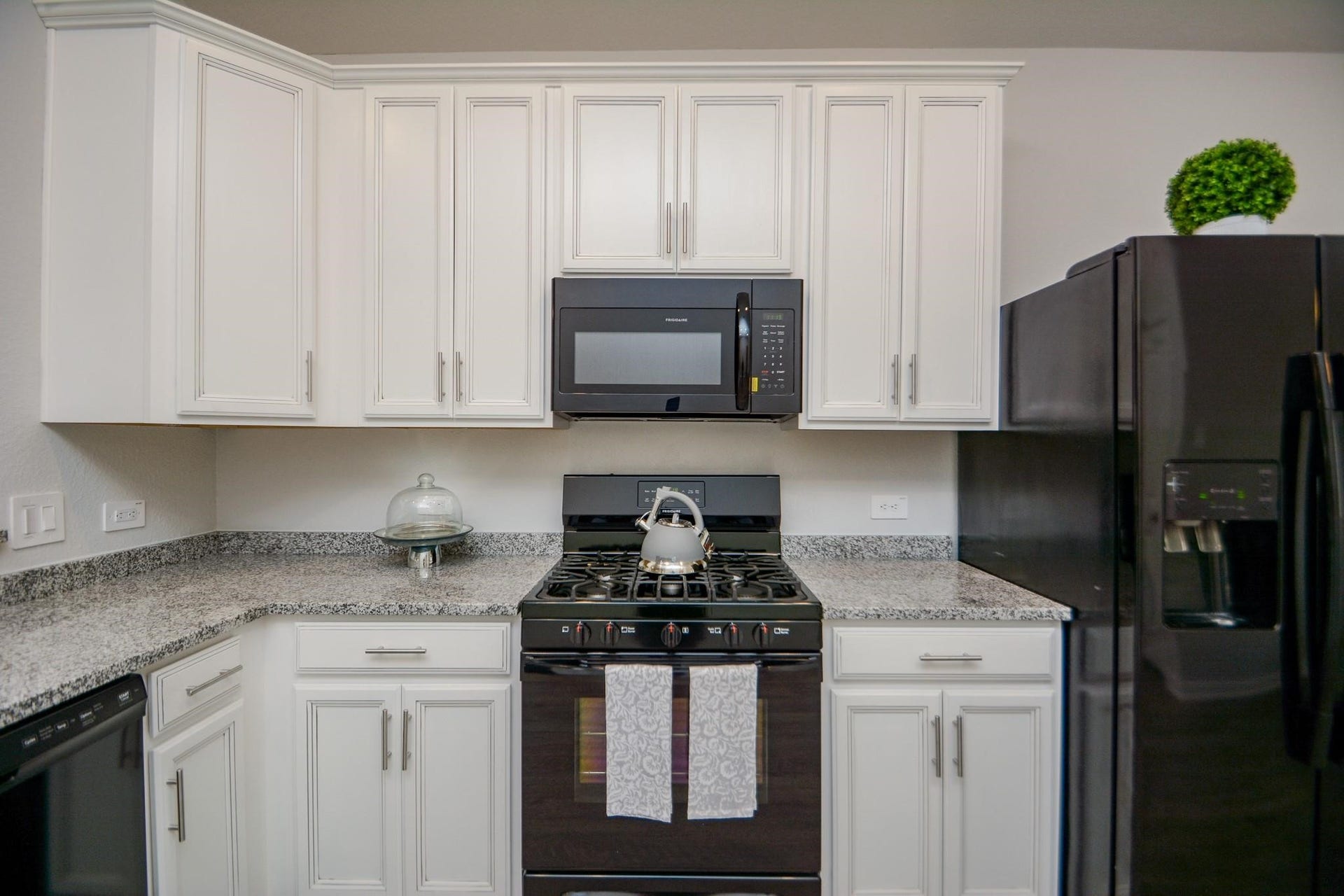 14670 E Pine Heart Drive, Conroe, TX 77302 14670 E Pine Heart Drive, Conroe, TX 77302