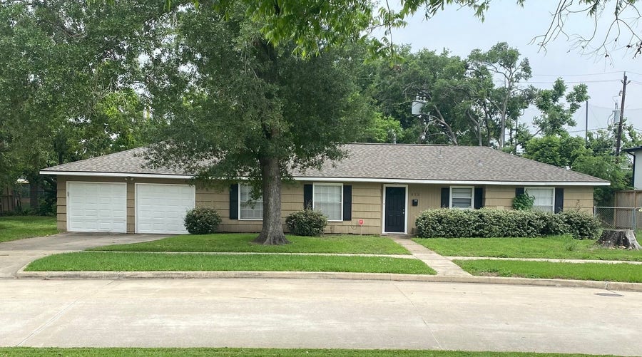 Property photo for 512 Wilmington Drive, Bellaire, TX