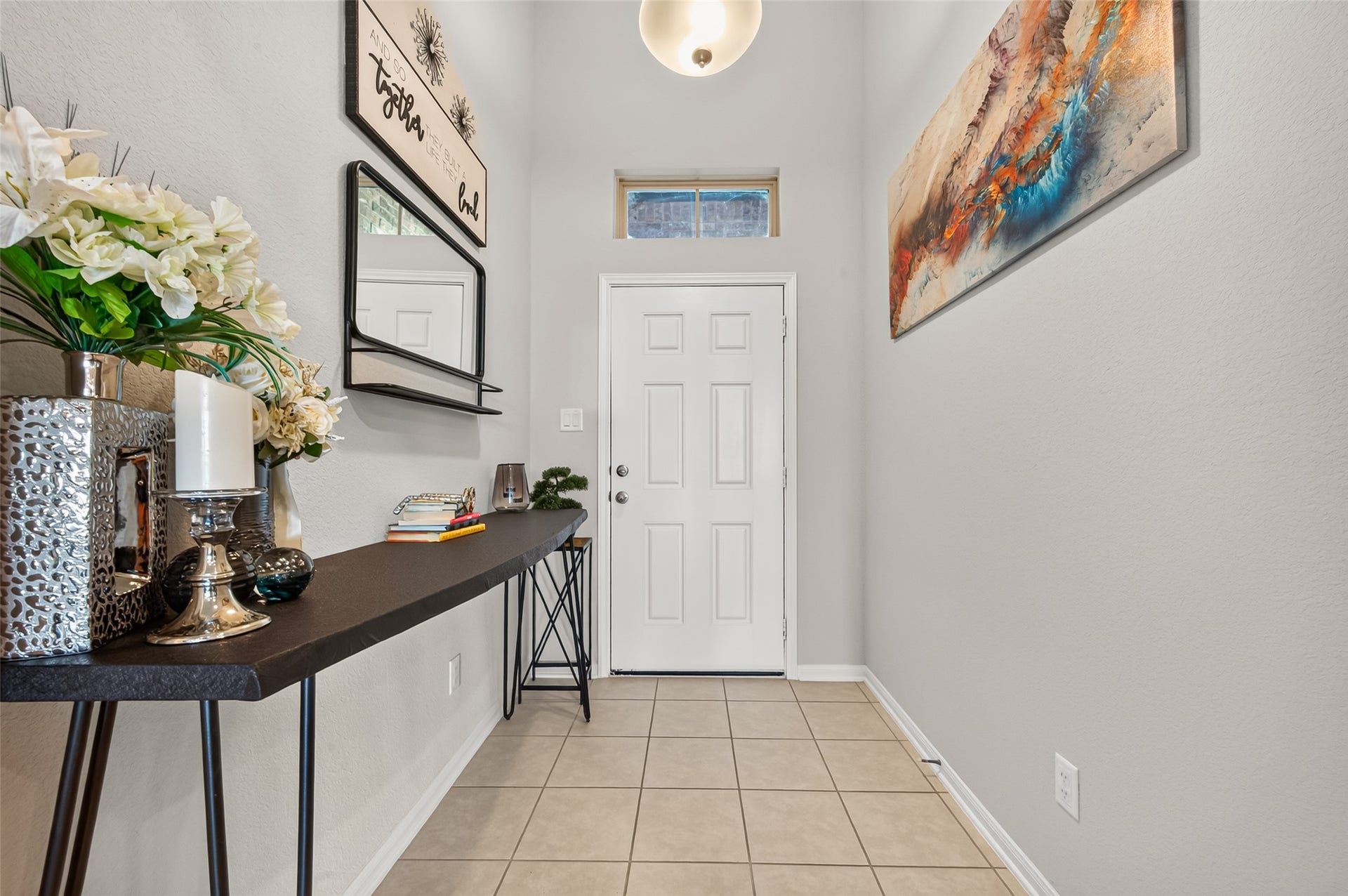10707 Amador Peak Drive, Rosharon, TX 77583 Interior entryway, high ceiling. Inquire about furniture, most available.